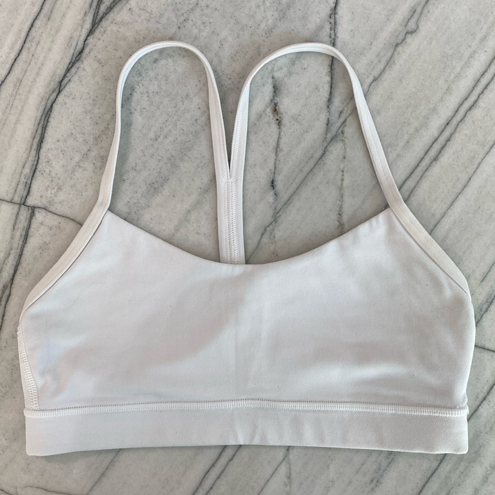 Lululemon size 6 white Sports bra (no inserts included)